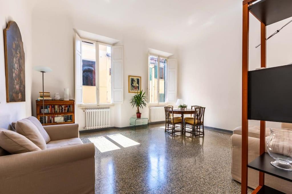 Academia Of Davide Spacious Apartment Florence Buitenkant foto