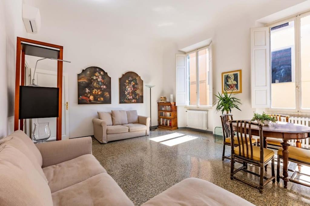 Academia Of Davide Spacious Apartment Florence Buitenkant foto